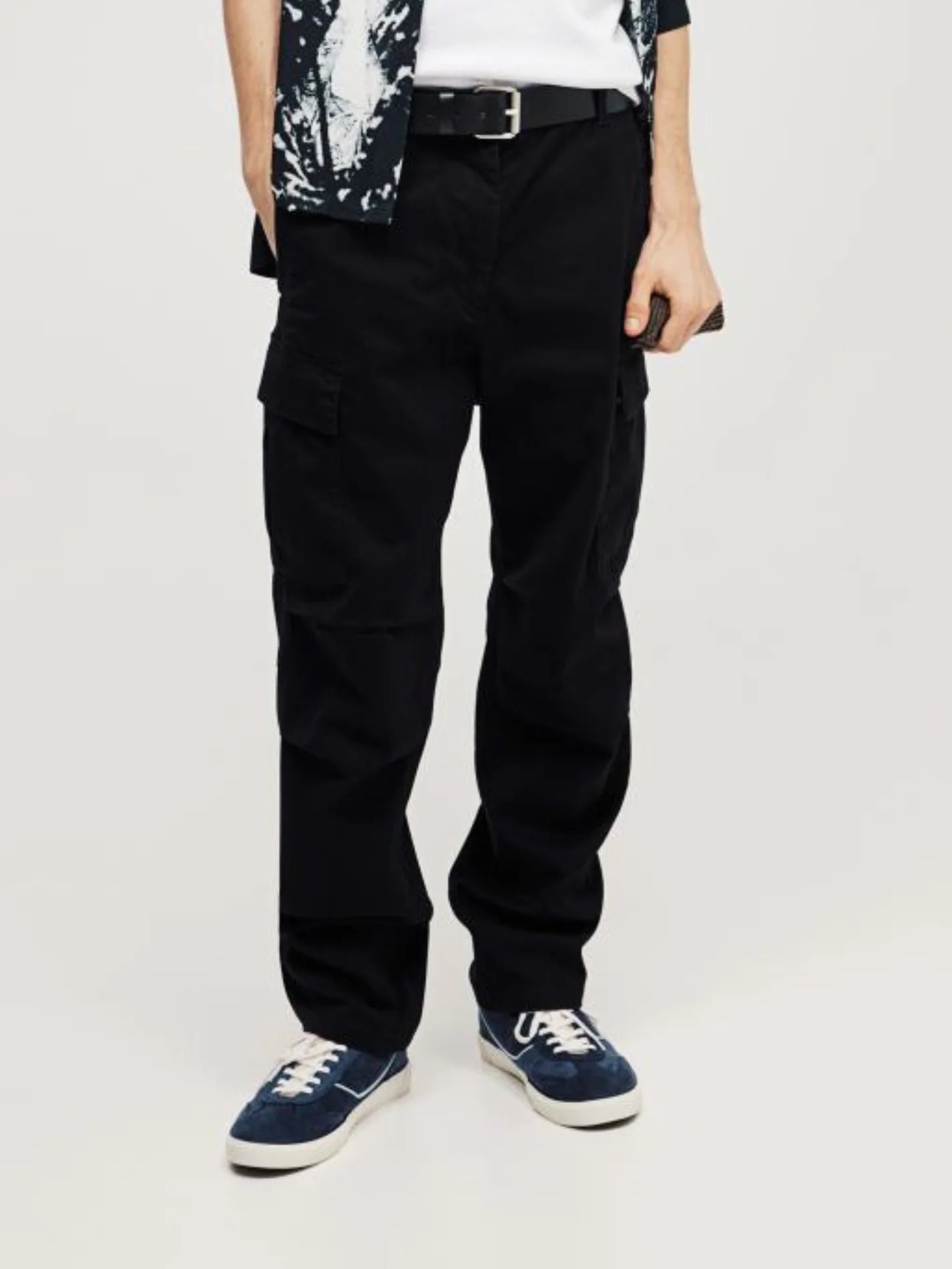Mnml. Comfy Cargo Pants